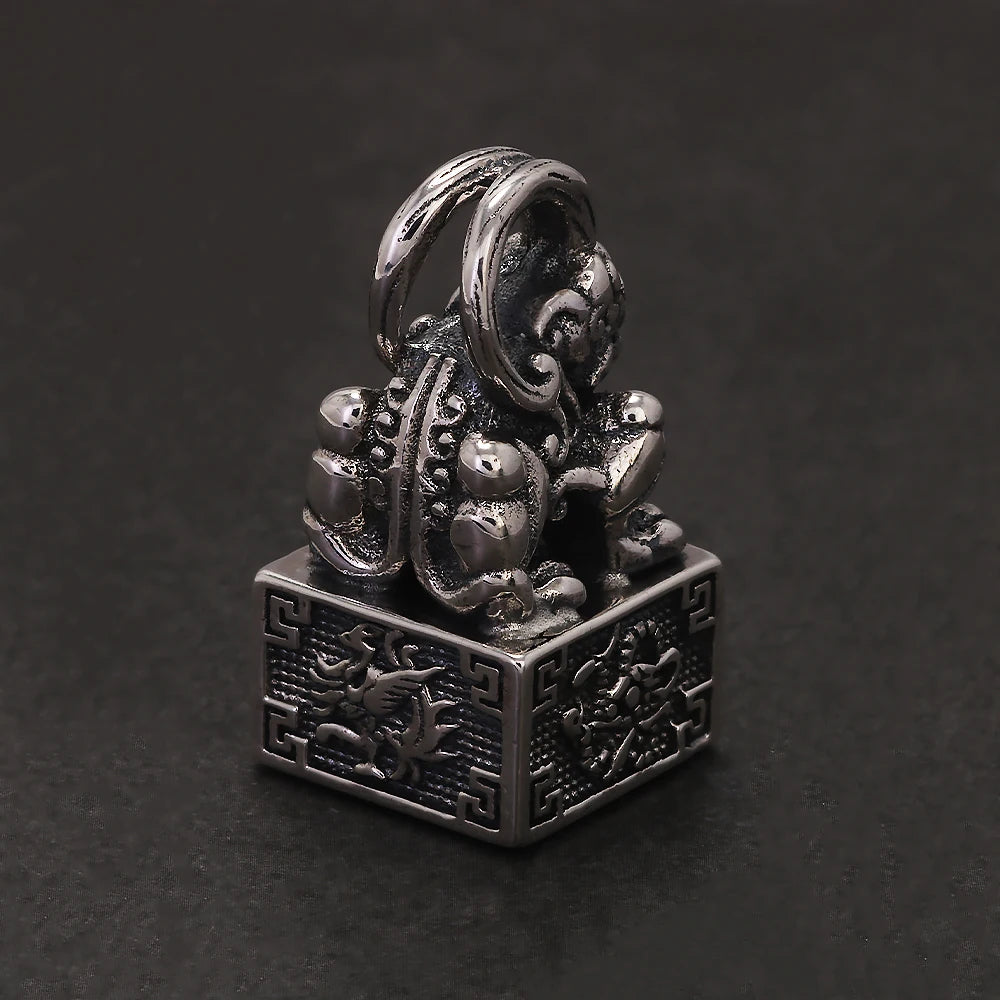 貔貅 - Ancient Pixiu Signet Necklace