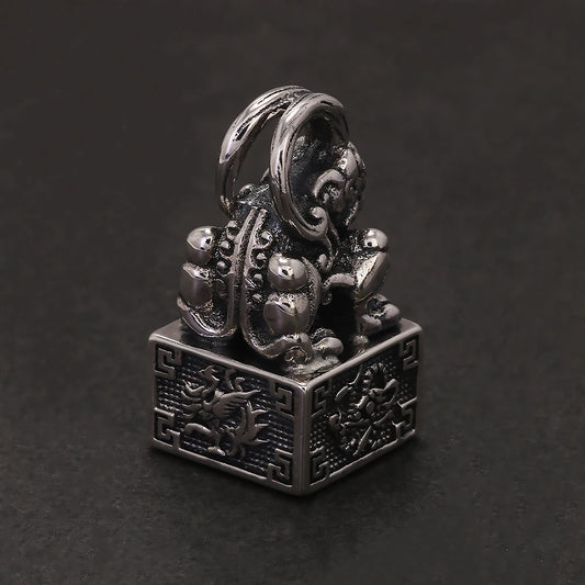 貔貅 - Ancient Pixiu Signet Pendant & Necklace